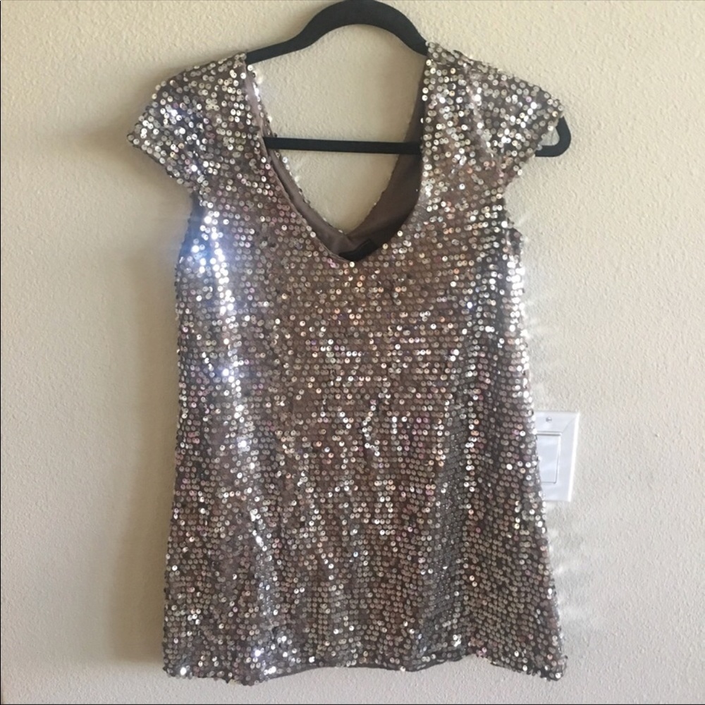Awesome dress💕❤️.
